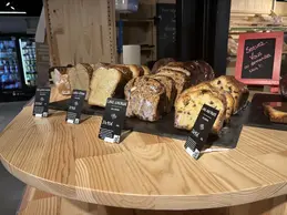 693-biocoop-pont-de-beauvoisin-porte-de-savoie-magasin-alimentation-bio-cake-gateau-maison.webp