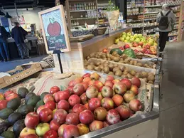 693-biocoop-pont-de-beauvoisin-porte-de-savoie-magasin-alimentation-bio-pomme-fruit-legume-saison.webp